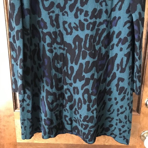 CARMEN Marc Valvo Green Animal Print Sweater Dress Large - Picture 7 of 7